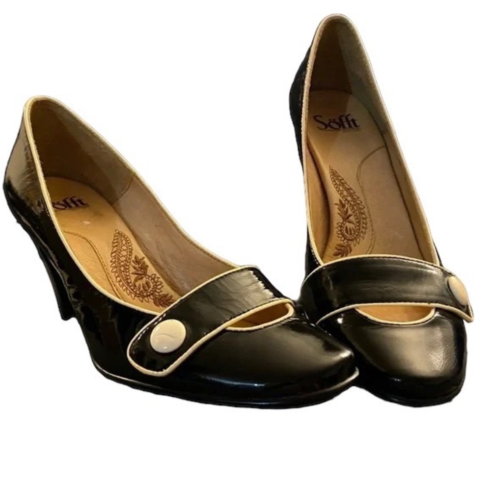 EUC Sofft Size 9 Black Patent Leather Heels with Strap